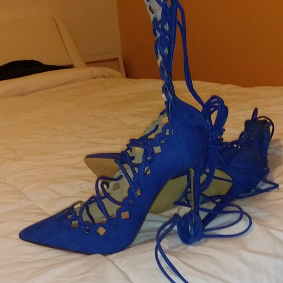 Shoes - Picture 6 of 6